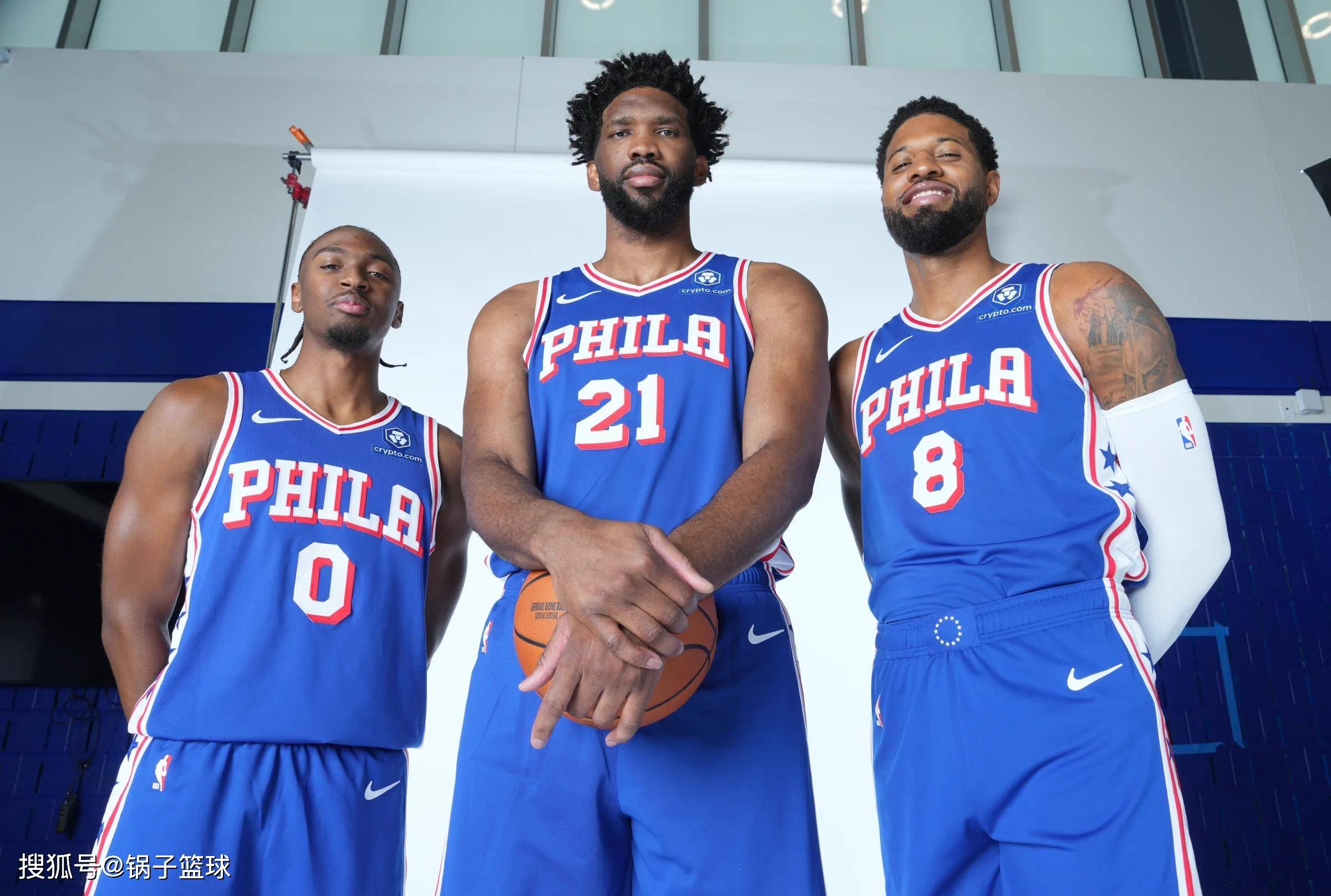 包含全明星赛赛前再迎强敌，里尔强势反弹，主帅态度——震撼外界，控场能力受关注的词条